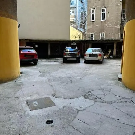 Modern Centrally Located Zagreb